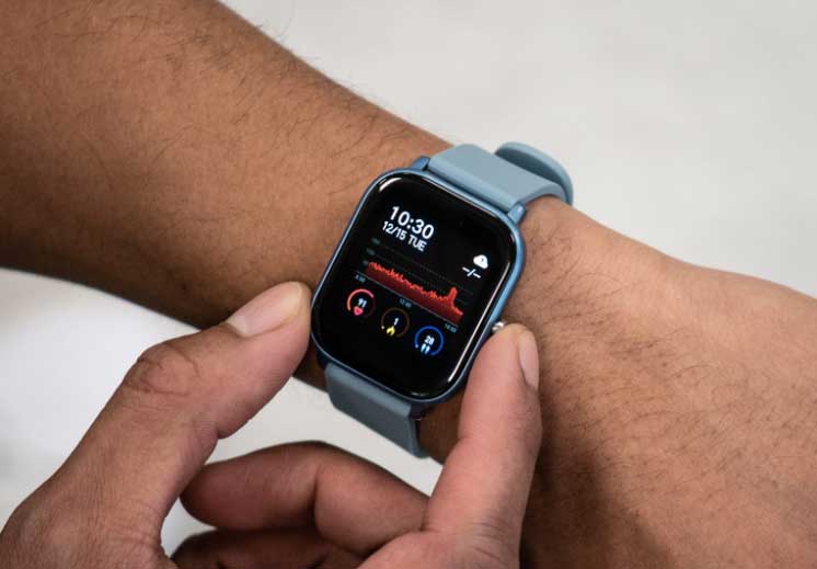 Montre connectée Sinji – Sportive, légère et tendance